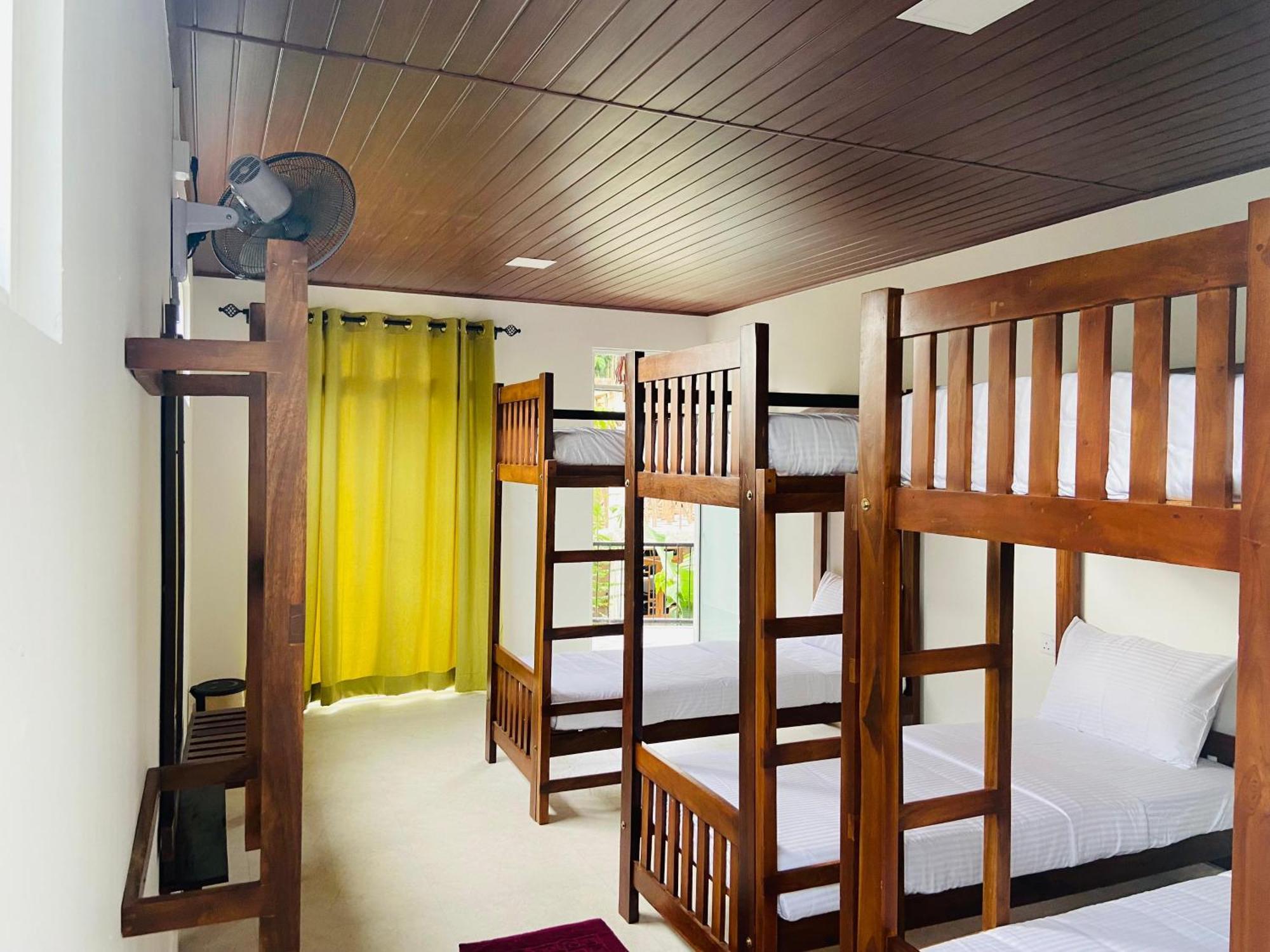 Shadow Inn エッラ 部屋 写真