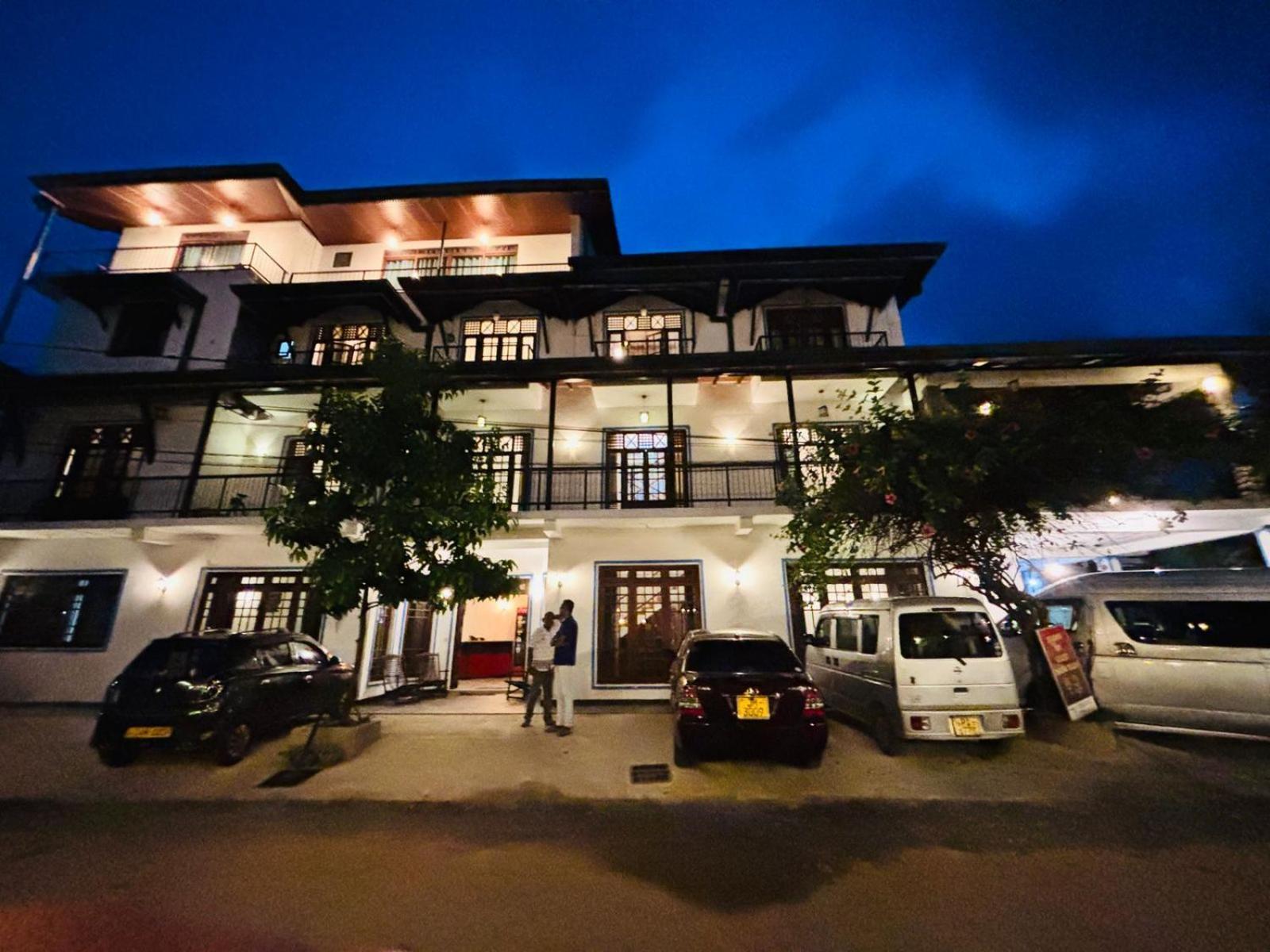 Shadow Inn エッラ エクステリア 写真
